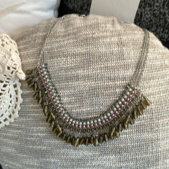 Gorgeous beaded choker - Picture 4 of 4